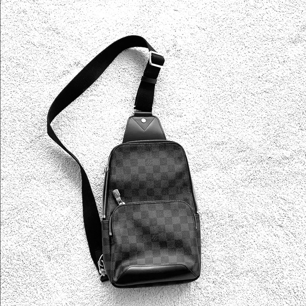 Louis Vuitton AVENUE SLING BAG 100% AUTHENTIC!